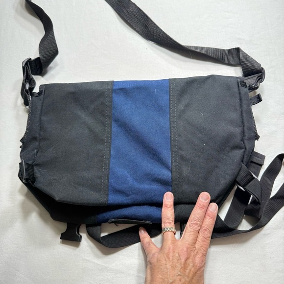 Timbuk2 Black and Blue Small Messenger Bag - Picture 9 of 10